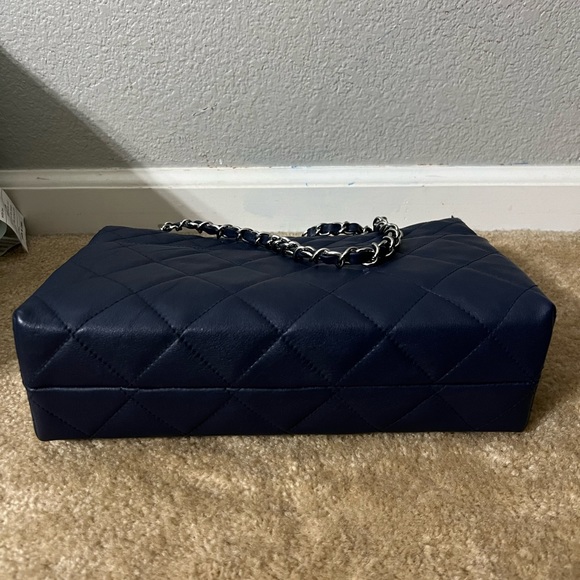 Chanel Business Flap Maxi Blue - Picture 3 of 10
